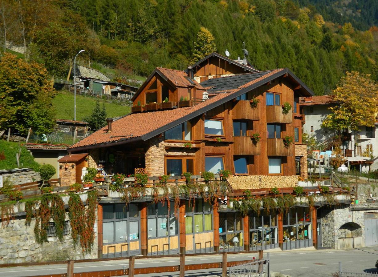 B&B Alla Fontana Lozio エクステリア 写真
