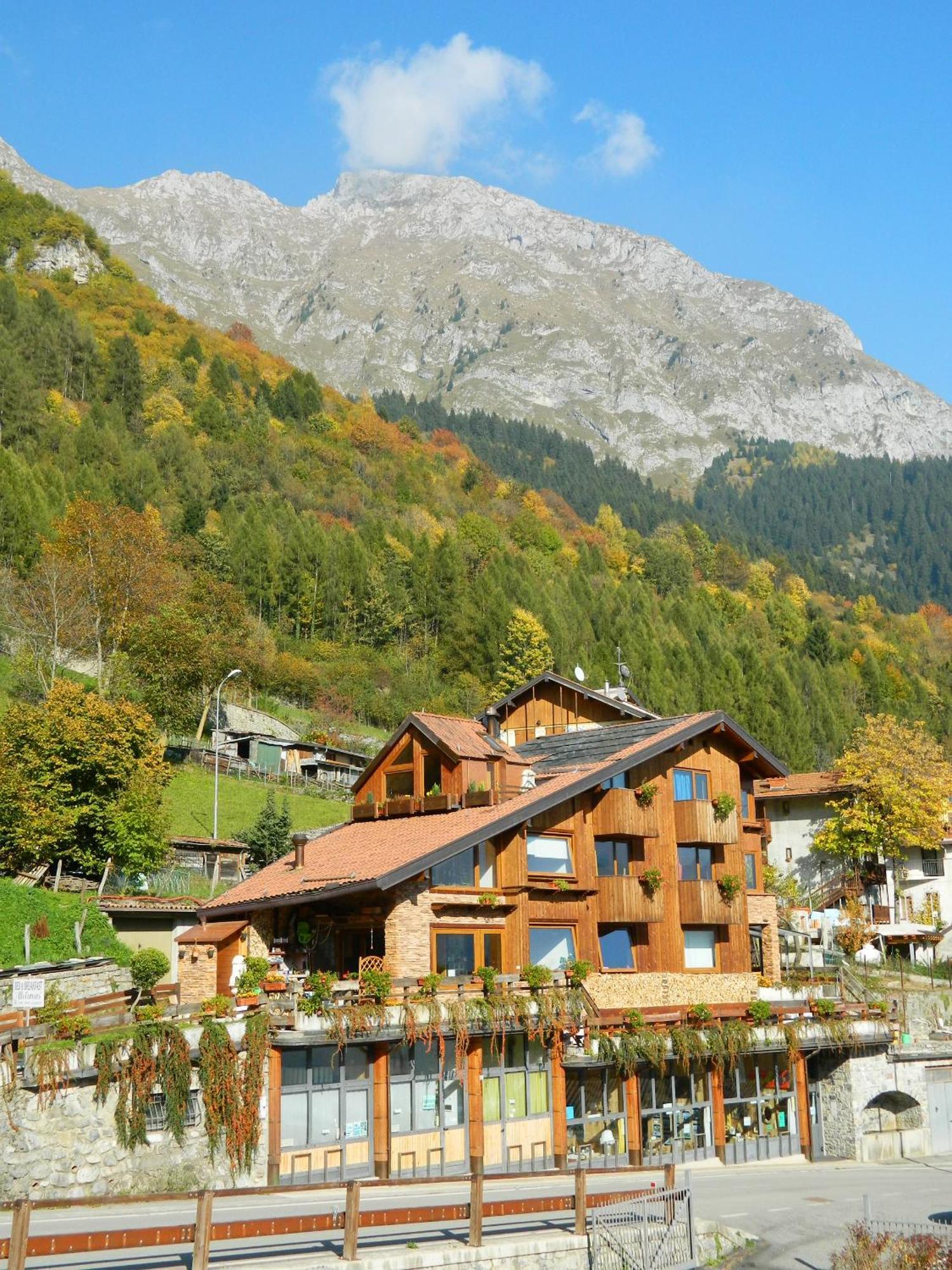 B&B Alla Fontana Lozio エクステリア 写真
